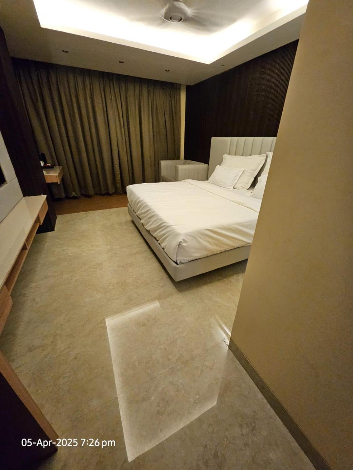The Grand Suncity Hotel & Resorts Μποπάλ Εξωτερικό φωτογραφία